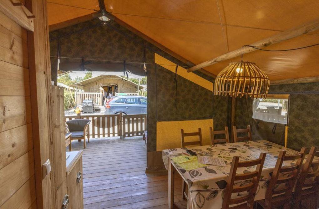 צרבאר - פורת Easyatent Safari Tent Lanterna חדר תמונה